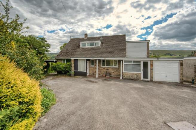 4 bed property, in Jaggers Lane, £650,000