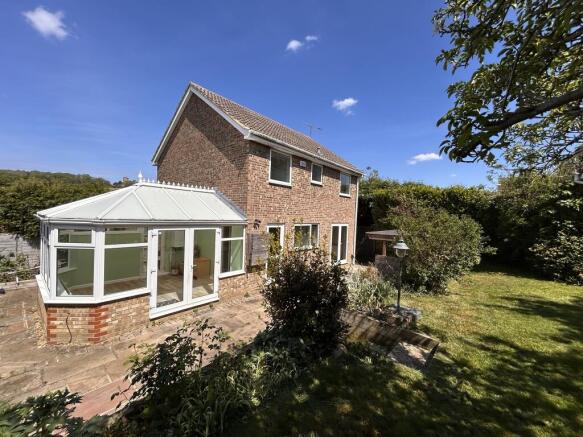 4 bed property, in Balsham Road, £475,000