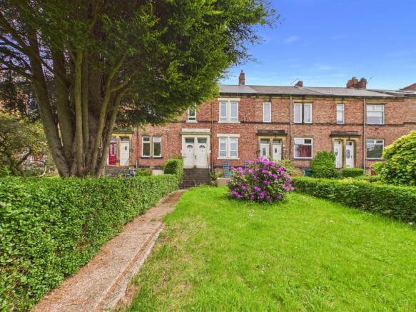 2 bed property, in Worley Avenue, £120,000