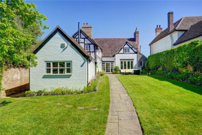 5 bed property, in Kington, £800,000