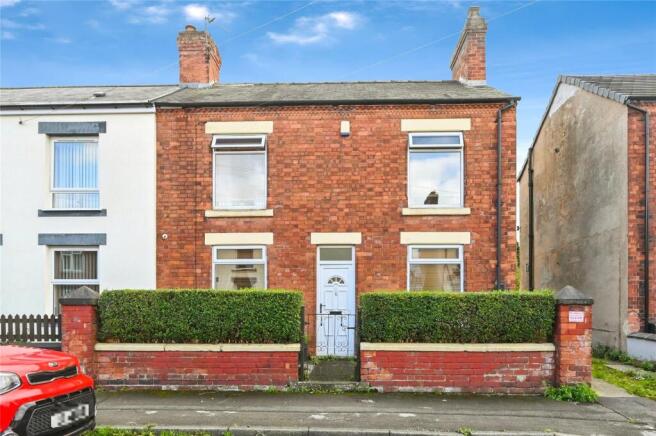 3 bed property, in Edward Street, £170,000