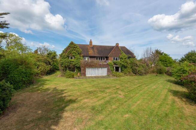 5 bed property, in Rayham Road, £1,250,000