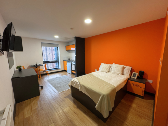 Studio, in 83 Artesian Jamaica Street, £45,000
