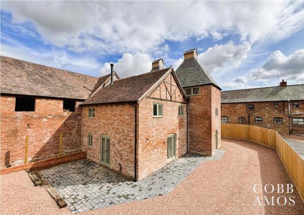 4 bed property, in The Old Oast House, £525,000