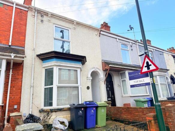 3 bed property, in Welholme Road, £89,950