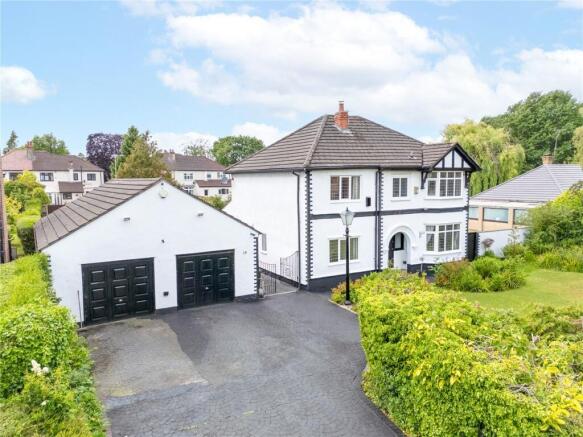 4 bed property, in Trumans Lane, £660,000