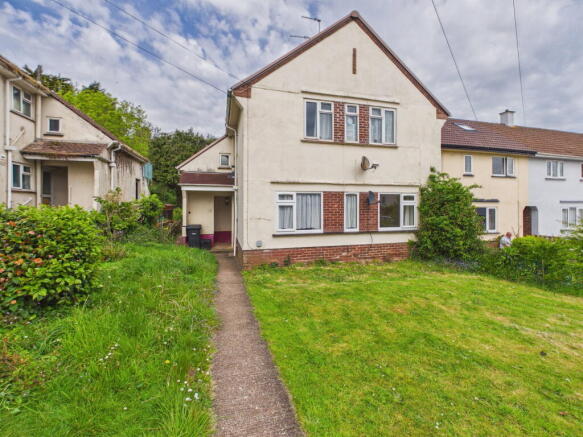 2 bed property, in Ramshill Road, £130,000