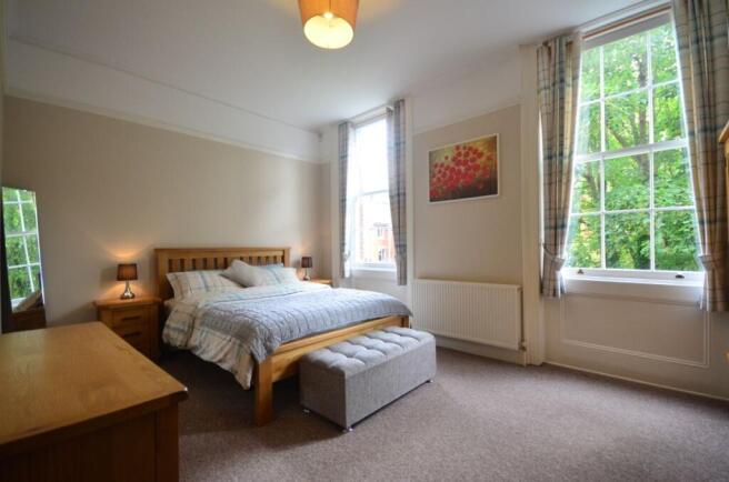 2 bed property, in New Dover Road, £260,000