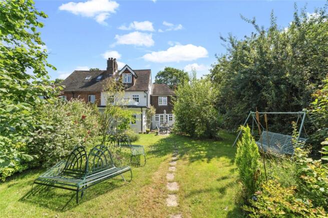 4 bed property, in The Gardens, £1,000,000