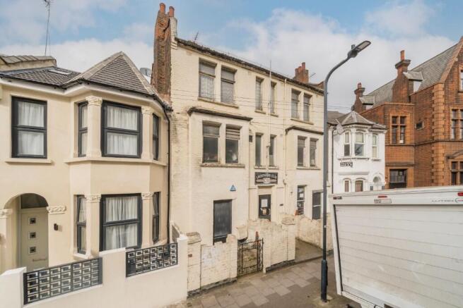 Land, in Villiers Road, £1,400,000
