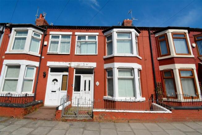 3 bed property, in Winterhey Avenue, £140,000