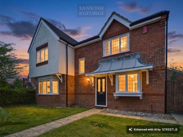 4 bed property, in Farriers Close, £725,000