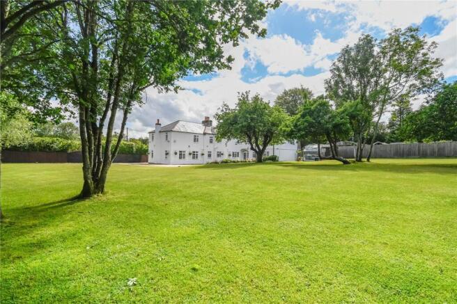 5 bed property, in Wash Water, £1,100,000