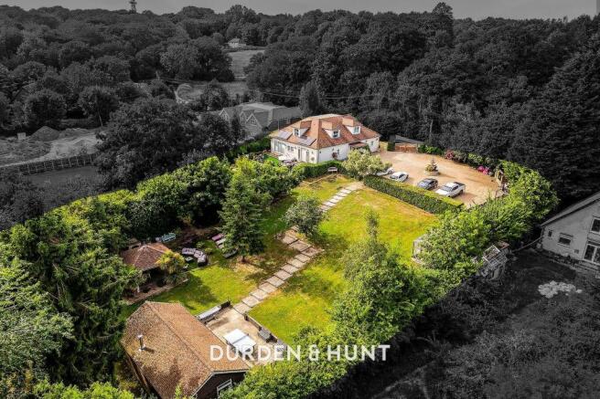 6 bed property, in Dry Street, £1,500,000