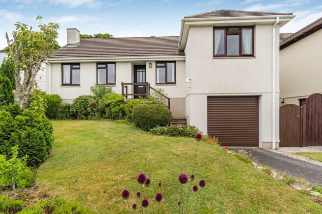3 bed property, in Tremayne Close, £475,000