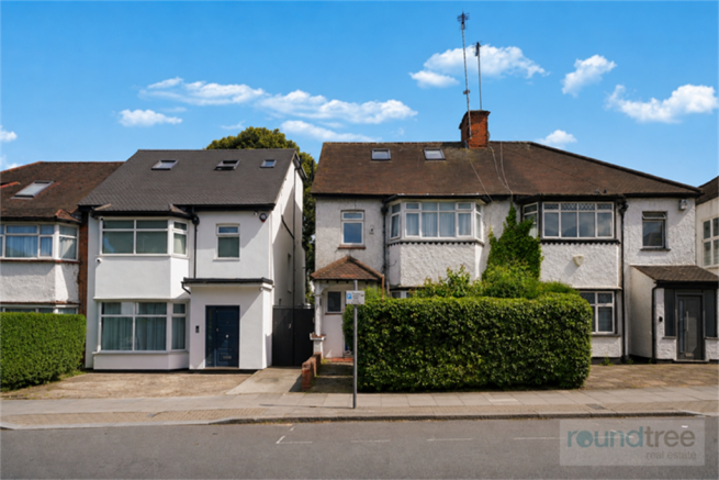 5 bed property, in Princes Park Avenue, £1,280,000