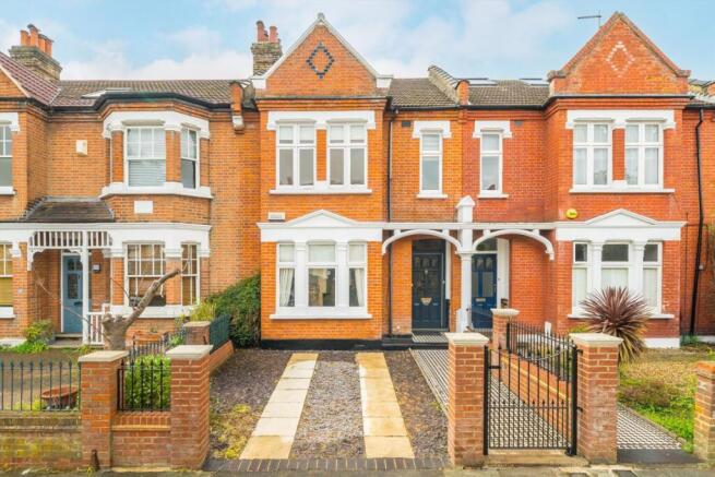 4 bed property, in Princes Road, £1,800,000