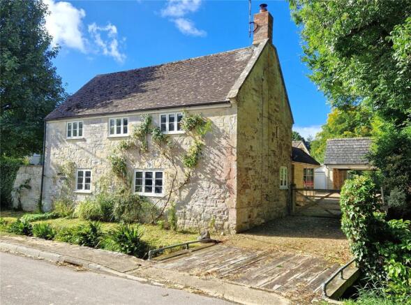 4 bed property, in Teffont Magna, £750,000