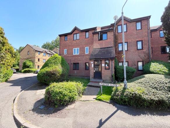 Studio, in Porter Close, £80,000