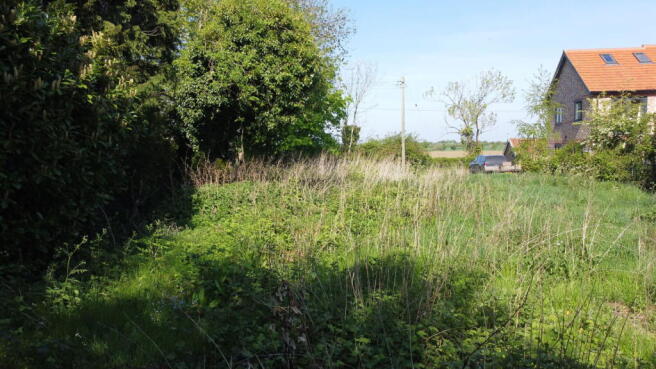 Land, in Horham, £100,000