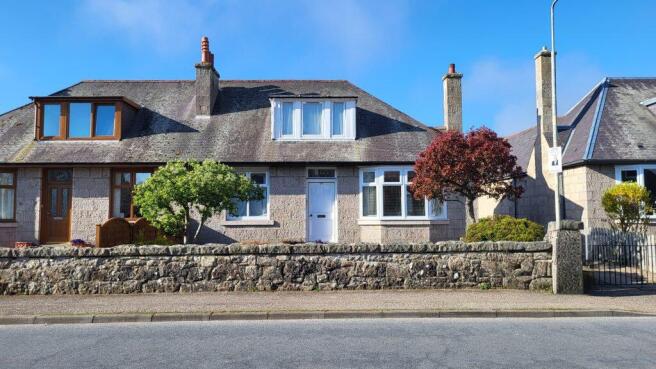 4 bed property, in 22 Seabank Road, £285,000