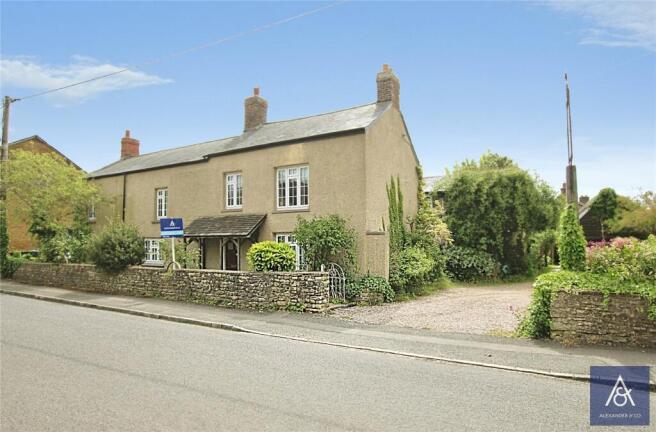 3 bed property, in High Street, £795,000