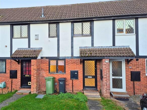 1 bed property, in Mappenors Lane, £145,000