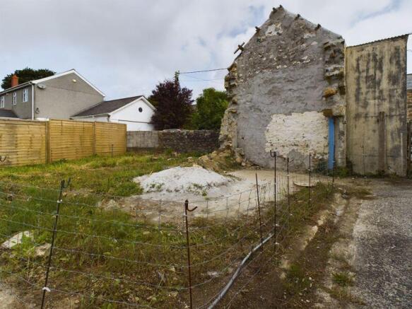 Studio, in Barripper, £90,000