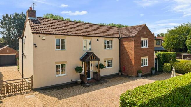 4 bed property, in Chapel Lane, £615,000