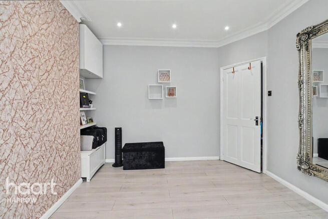 3 bed property, in Wellington Road, £475,000