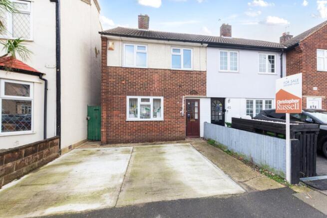 3 bed property, in Corbylands Road, £475,000