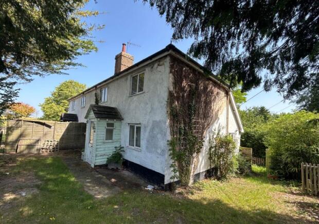 2 bed property, in 149 Alton Magna, £250,000