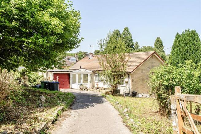 3 bed property, in Ashley, £450,000