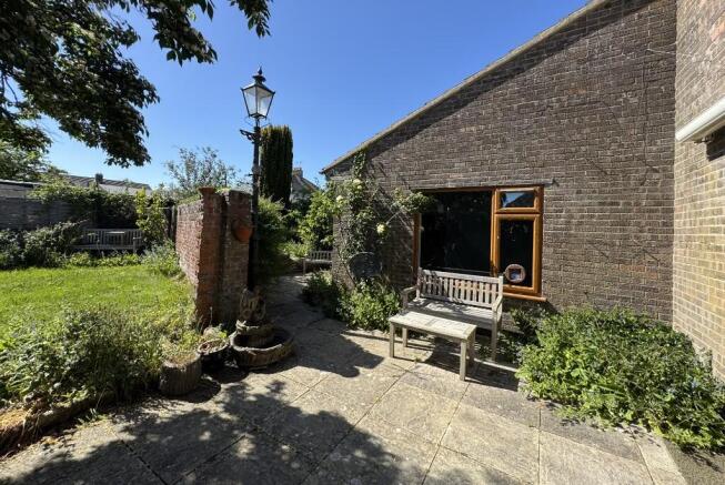 2 bed property, in The Croft, £375,000