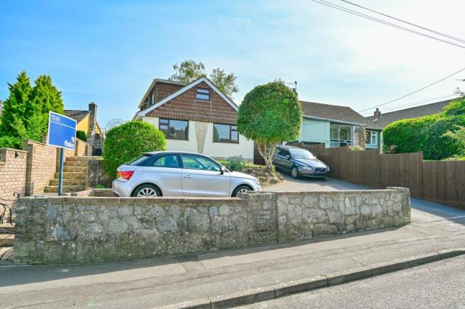 4 bed property, in Sandy Lane, £500,000