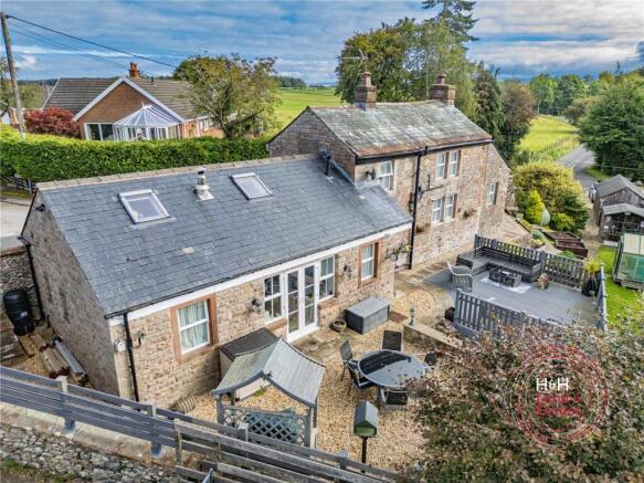 4 bed property, in Petterill View, £450,000