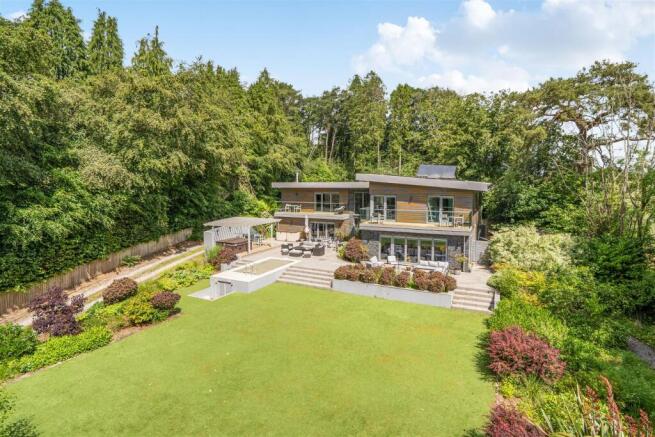 6 bed property, in Toadpit Lane, £1,895,000