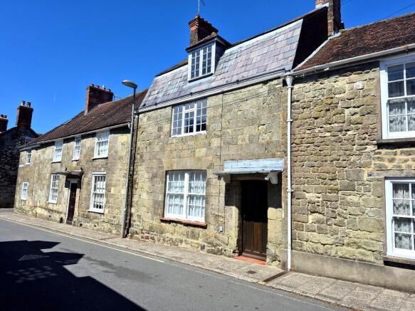 5 bed property, in Barton Hill, £625,000