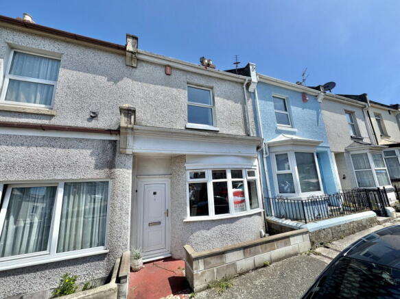 2 bed property, in Fleet Street, £150,000