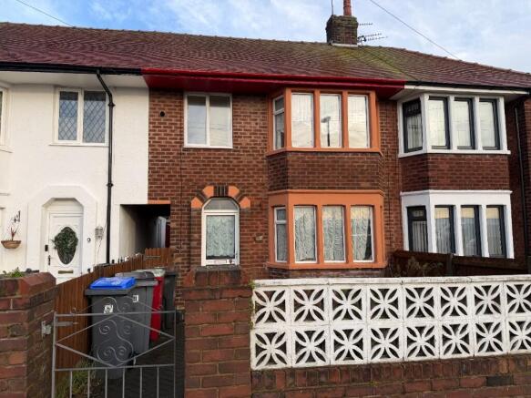 3 bed property, in Saxby Grove, £95,000