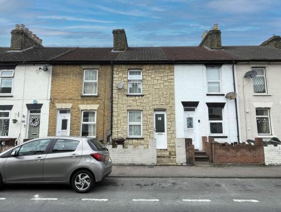 3 bed property, in 49 Victoria Street, £185,000