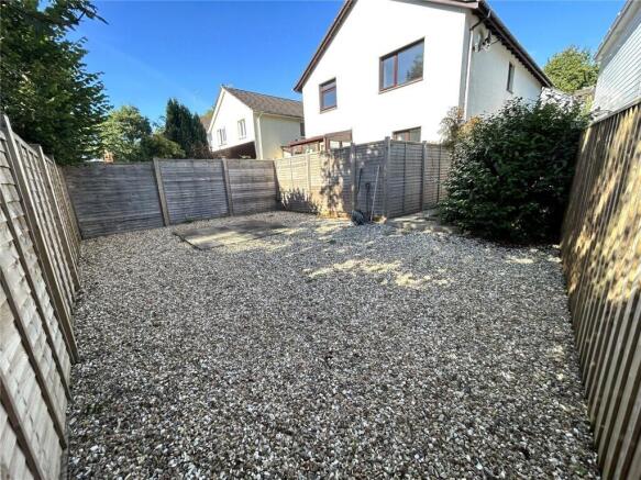 2 bed property, in 17A Bourchier Close, £125,000