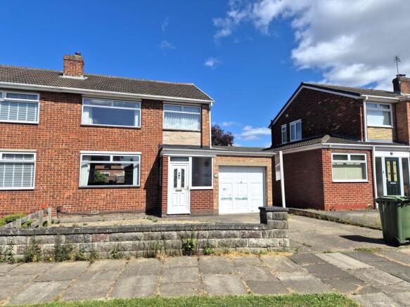 3 bed property, in Whorlton Road, £165,000