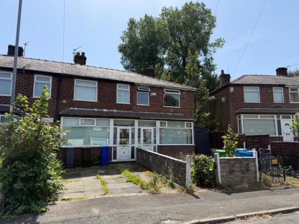 2 bed property, in 78 Brynorme Road, £110,000