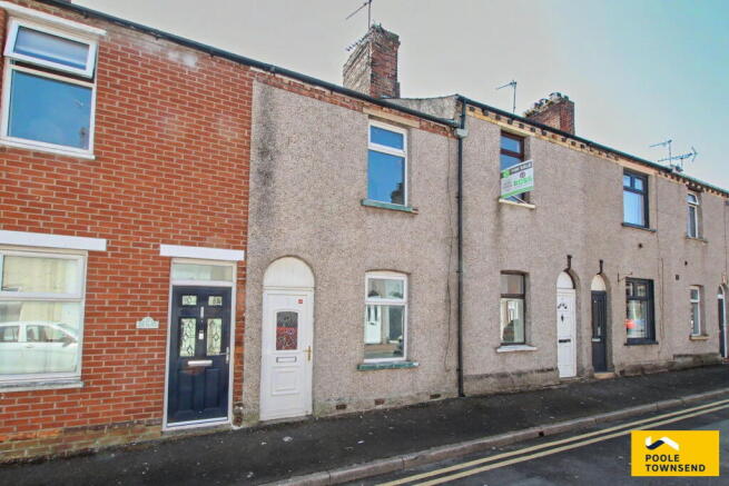 2 bed property, in Fenton Street, £55,000