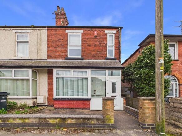 3 bed property, in Beech Avenue, £270,000