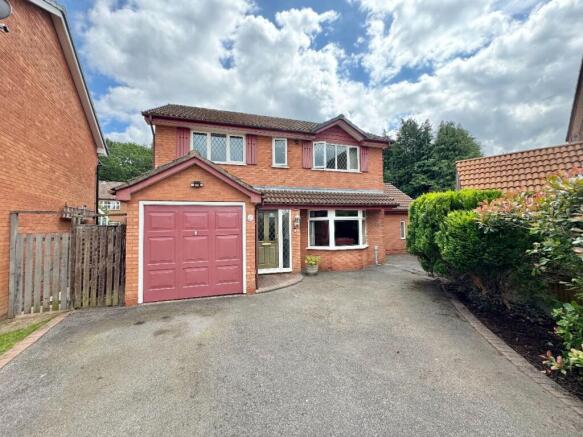 4 bed property, in Tyberry Close, £550,000