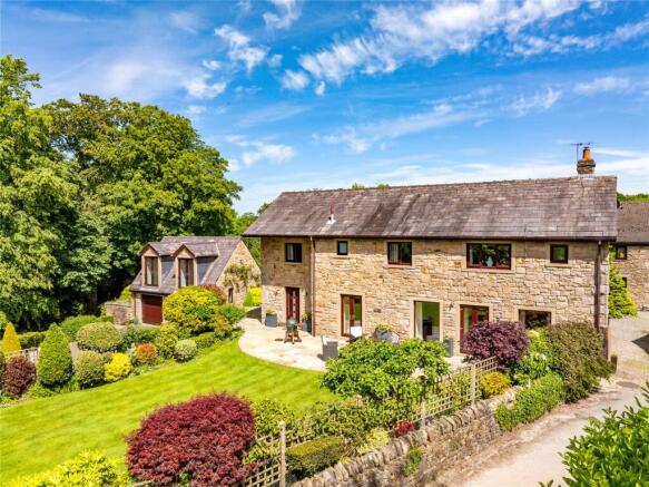 5 bed property, in Bowfields Lane, £895,000