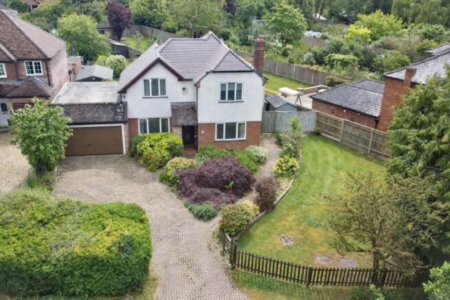 3 bed property, in Bowling Green Road, £575,000