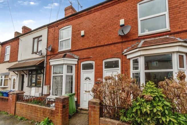 3 bed property, in St. Johns Road, £160,000
